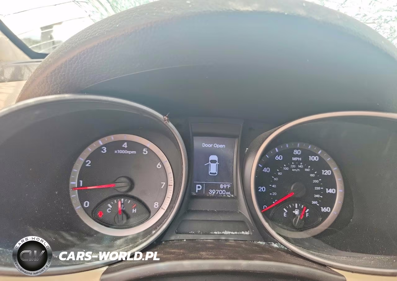2015 Hyundai Santa Fe Sport 2.4L VIN:5XYZT3LB9FG256993 - 9