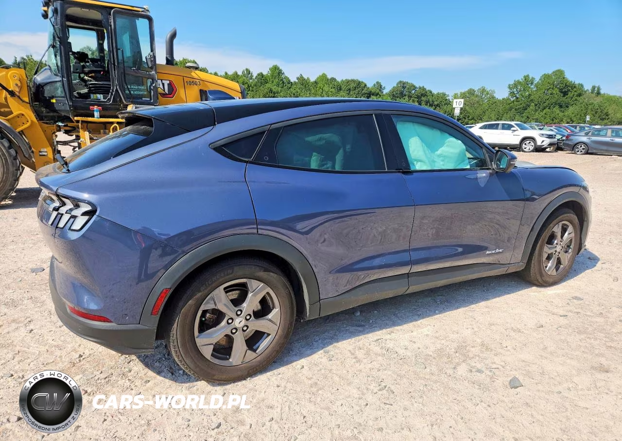 2021 Ford Mustang Mach-E Select VIN:3FMTK1RM1MMA26088 - 3
