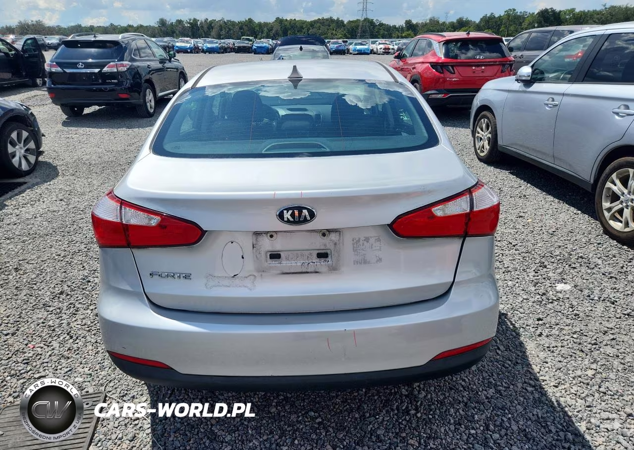 2016 Kia Forte VIN:KNAFK4A6XG5507481 - 6