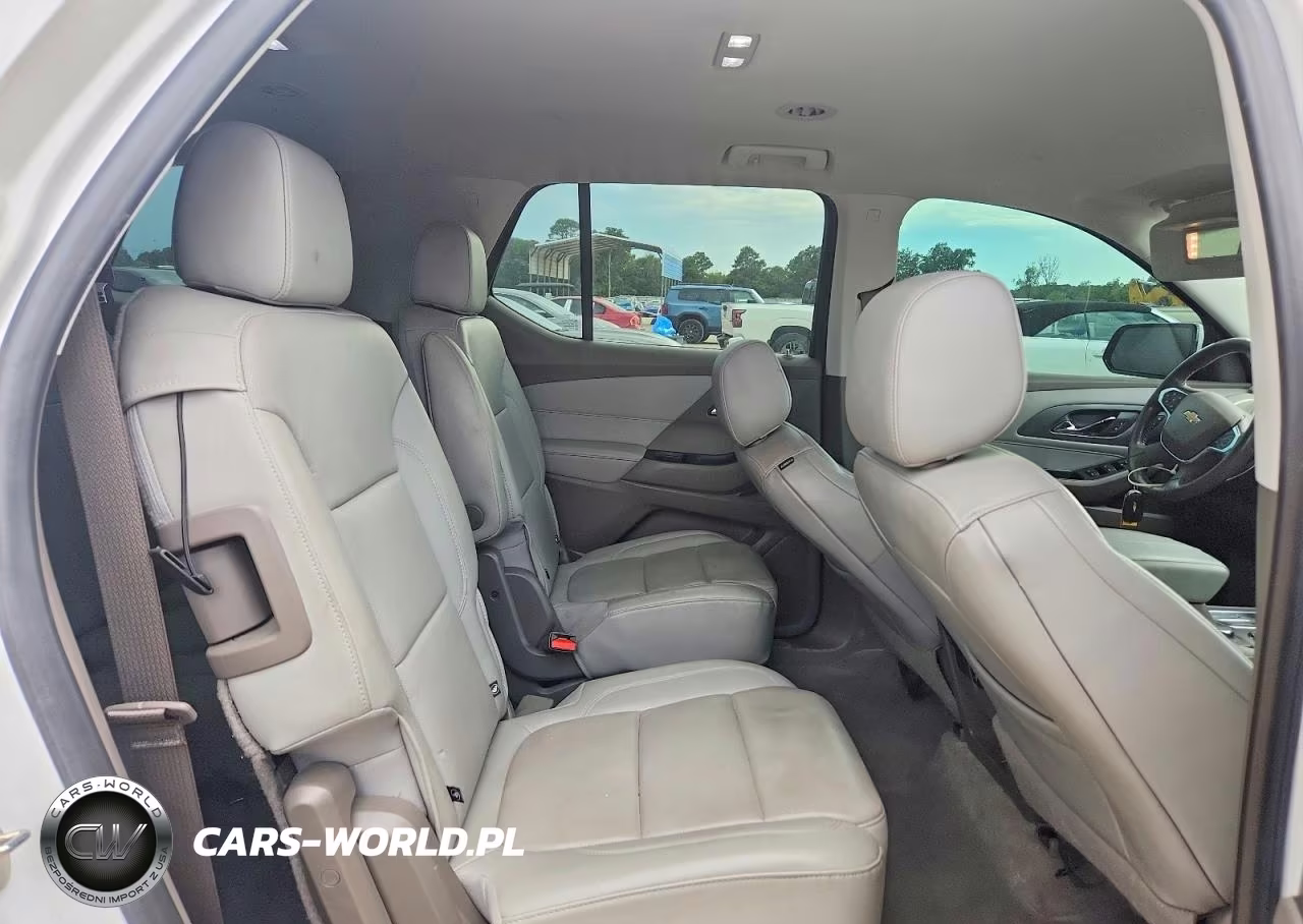 2019 Chevrolet Traverse Premier VIN:1GNERKKW3KJ187280 - 11