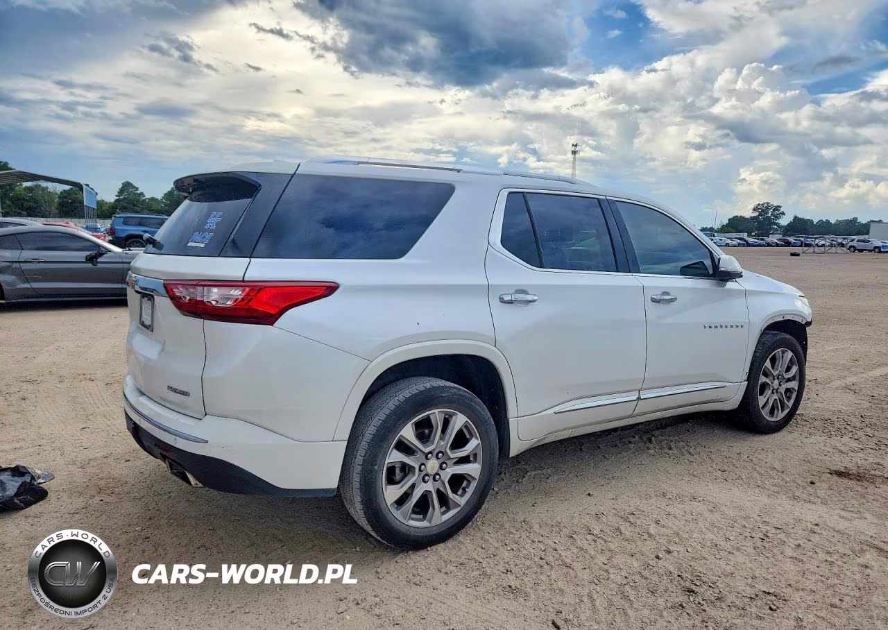 2019 Chevrolet Traverse Premier VIN:1GNERKKW3KJ187280 - 3