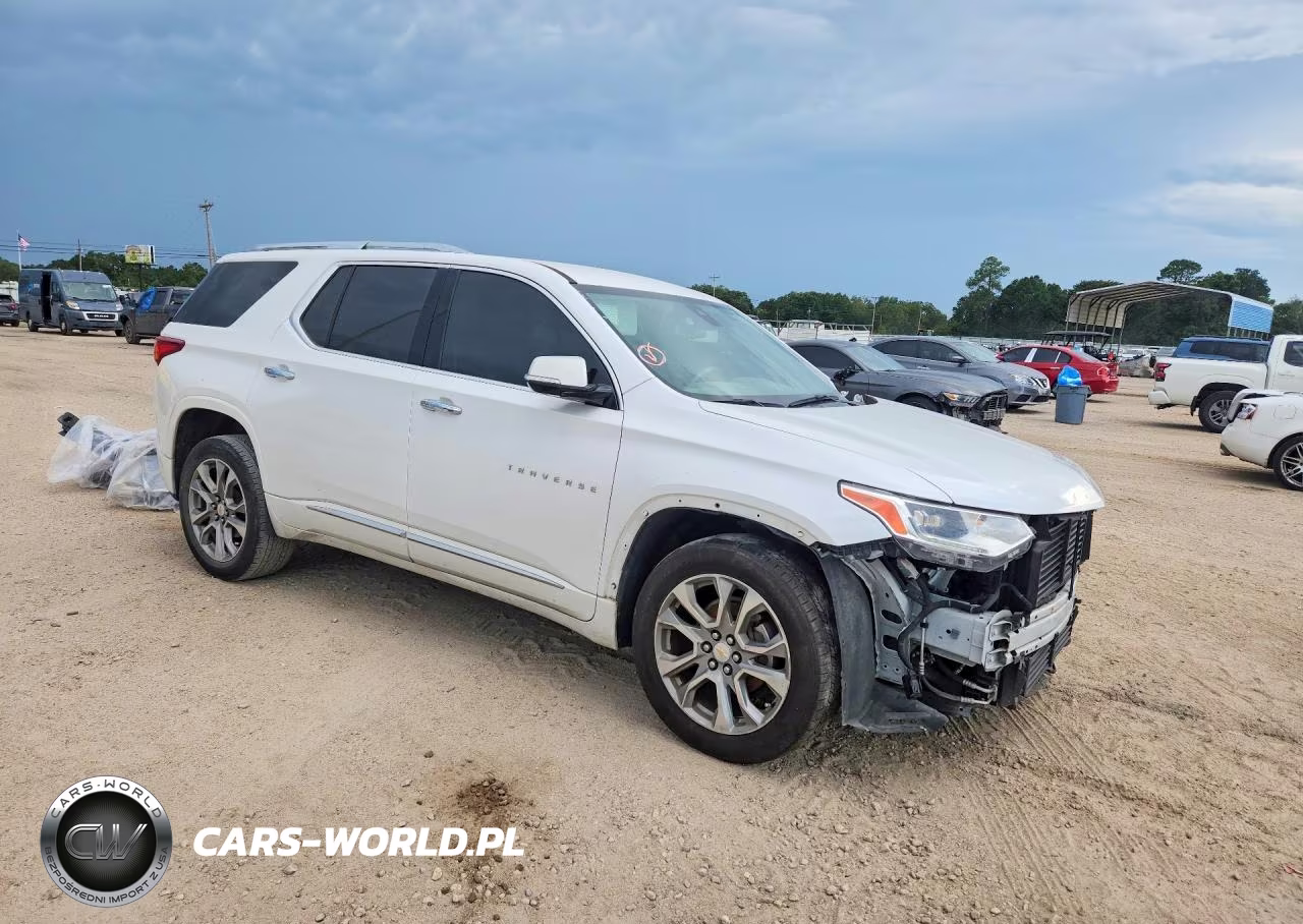 2019 Chevrolet Traverse Premier VIN:1GNERKKW3KJ187280 - 4