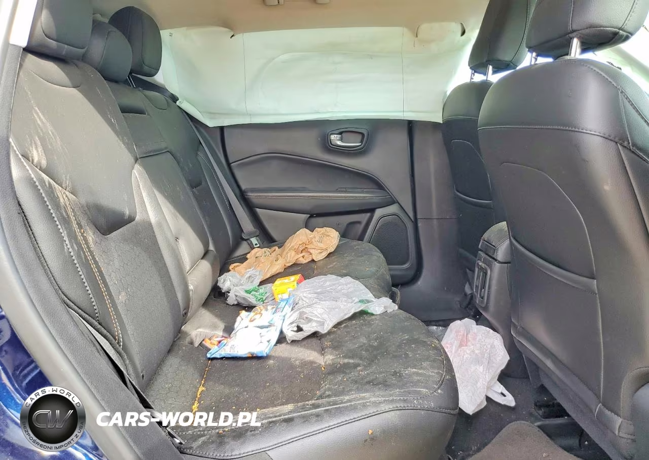 2019 Jeep Compass Latitude VIN:3C4NJCBB7KT685493 - 11
