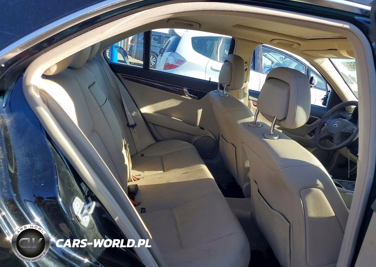 2011 Mercedes-Benz C 300 4Matic VIN:WDDGF8BB3BR167256 - 10