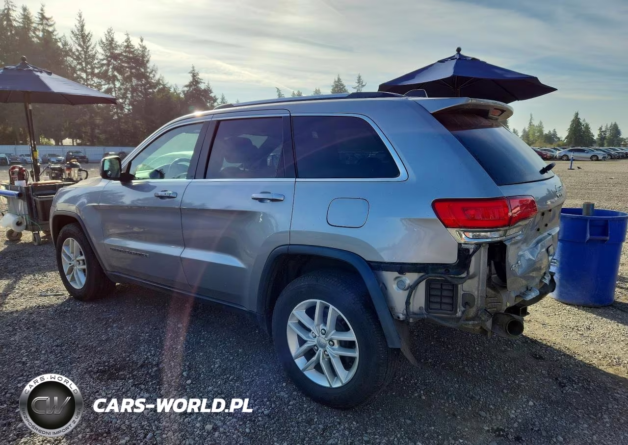 2017 Jeep Grand Cherokee Laredo VIN:1C4RJFAG4HC882304 - 2
