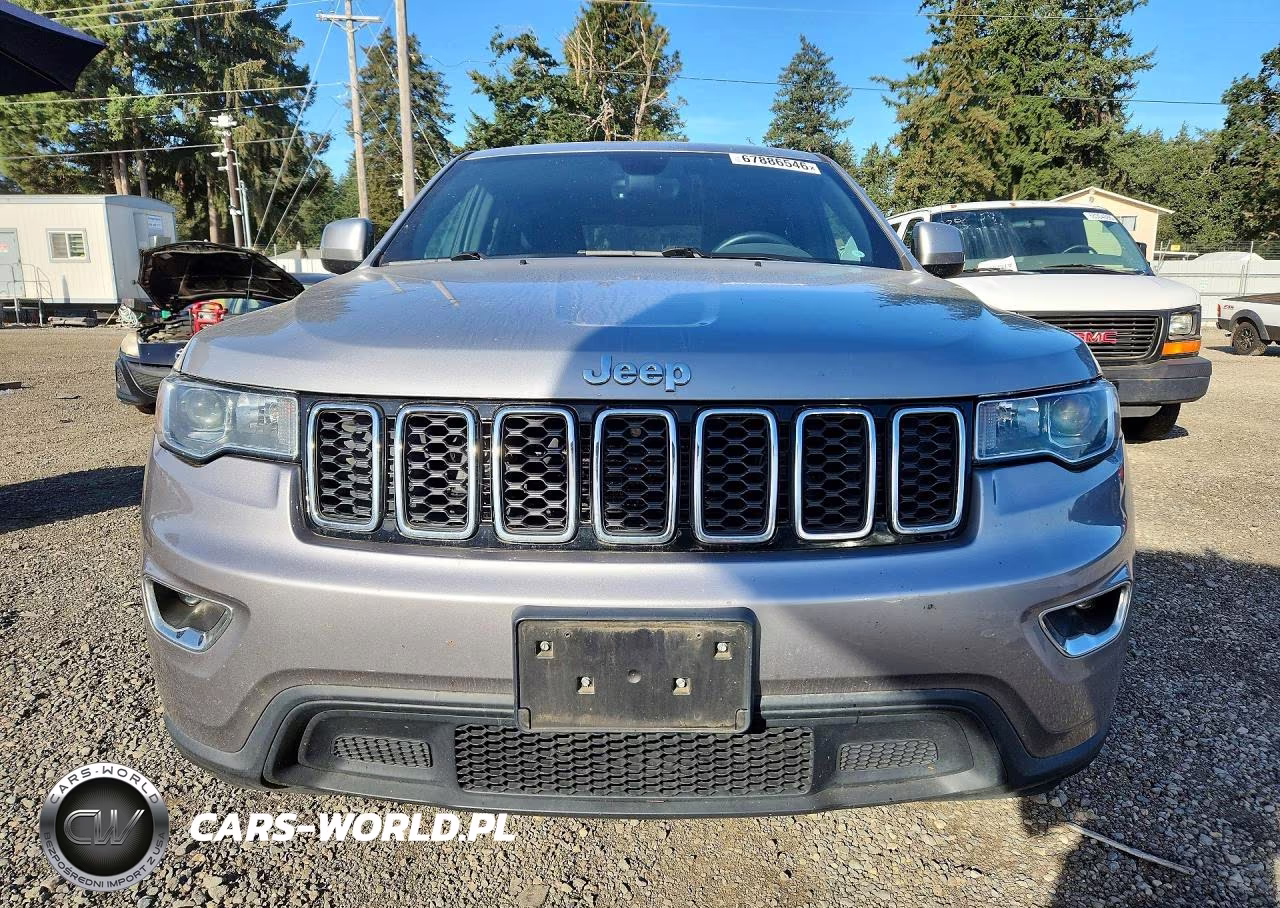 2017 Jeep Grand Cherokee Laredo VIN:1C4RJFAG4HC882304 - 5