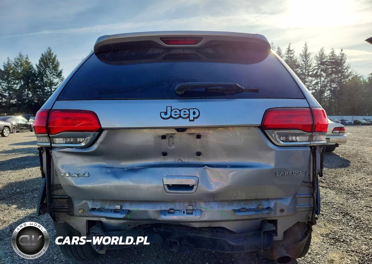 2017 Jeep Grand Cherokee Laredo VIN:1C4RJFAG4HC882304 - 6