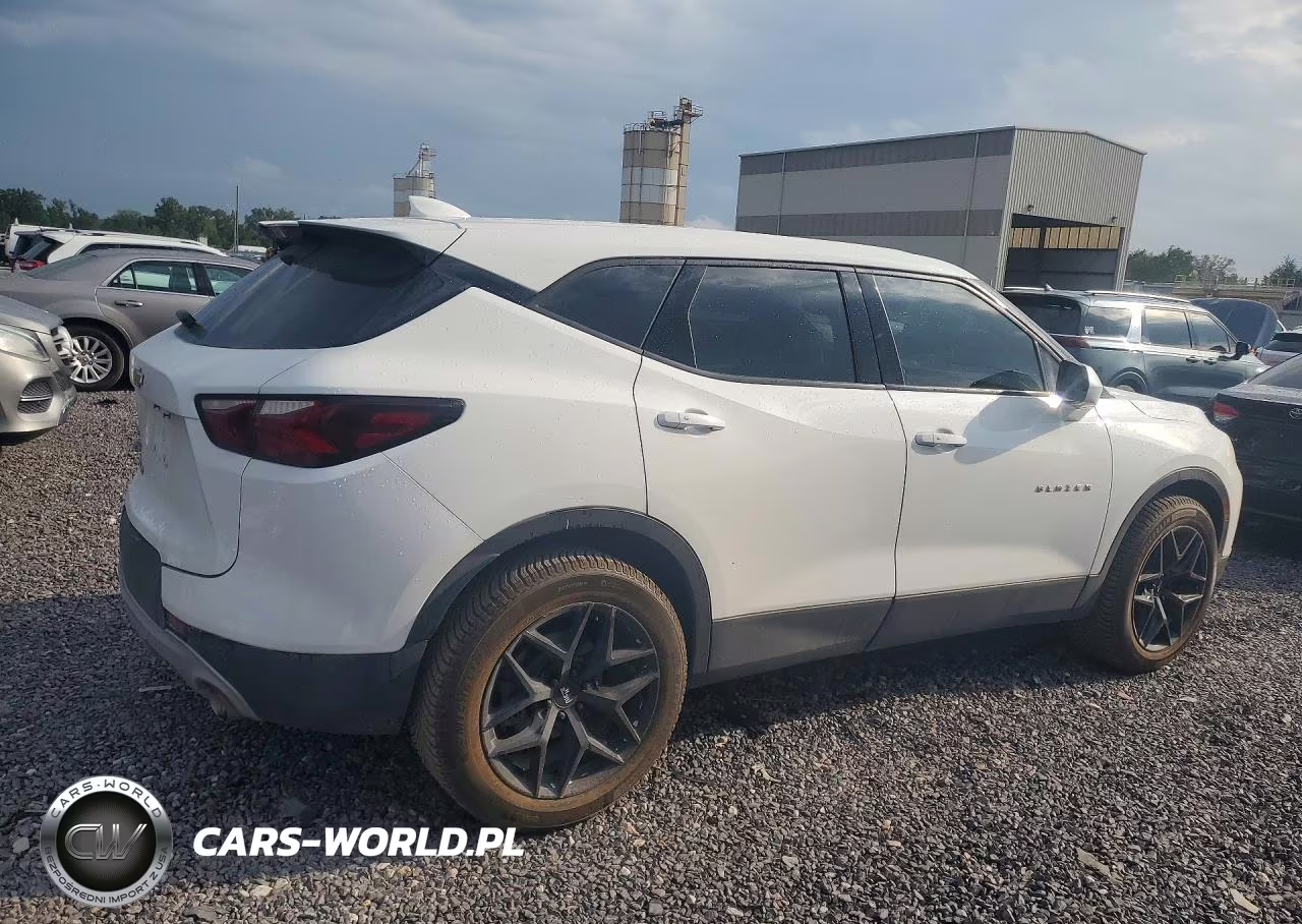 2021 Chevrolet Blazer 2Lt VIN:3GNKBHRS1MS586977 - 3