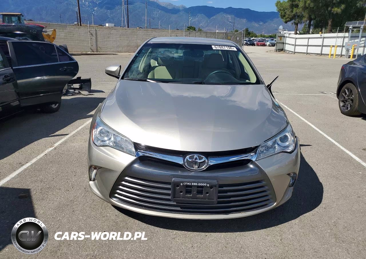 2017 Toyota Camry Le VIN:4T1BF1FK2HU293499 - 5
