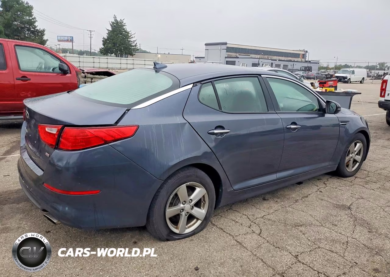 2015 Kia Optima Lx VIN:5XXGM4A75FG358174 - 3