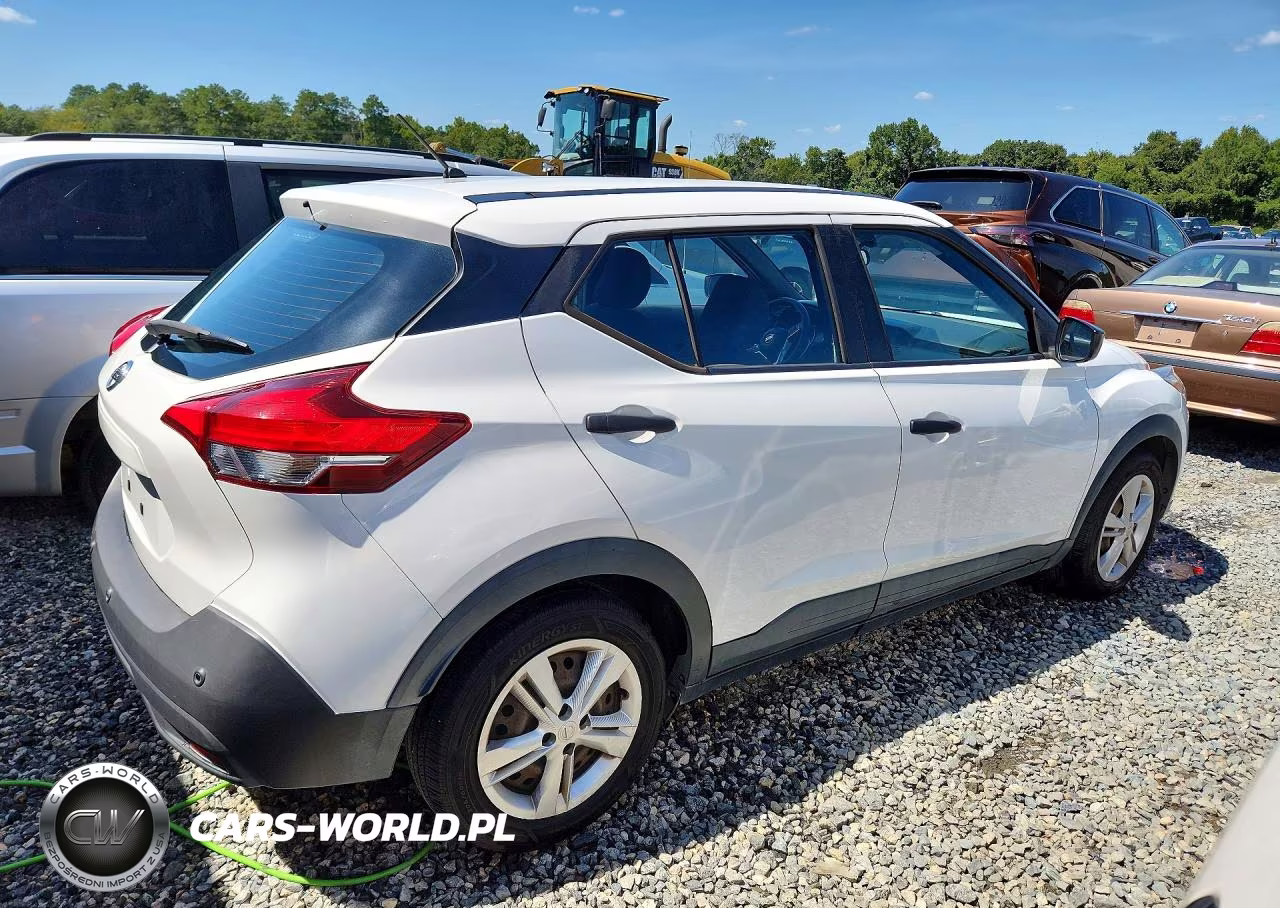 2020 Nissan Kicks S VIN:3N1CP5BV0LL493350 - 3