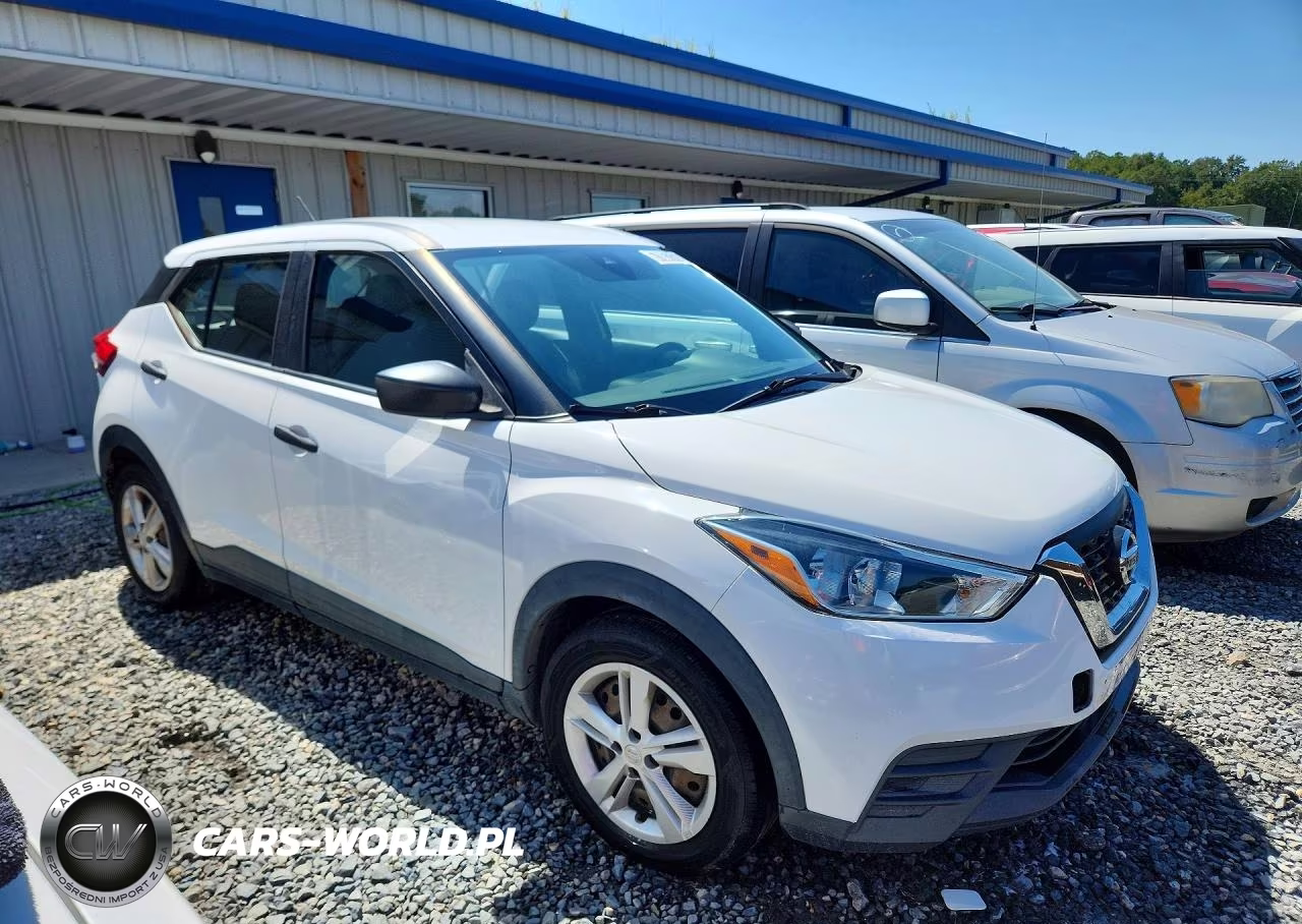 2020 Nissan Kicks S VIN:3N1CP5BV0LL493350 - 4