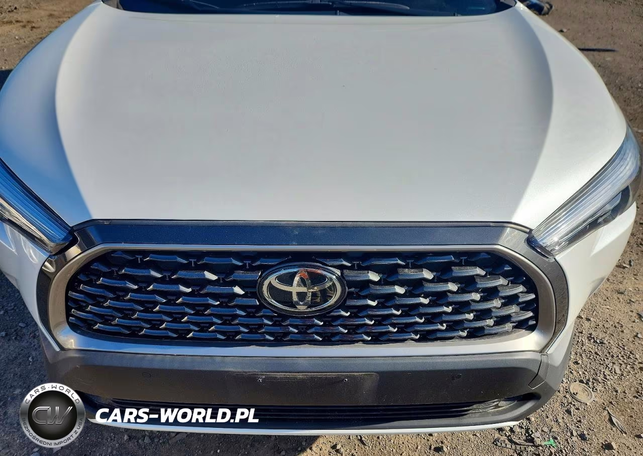 2023 Toyota Corolla Cross Xle VIN:7MUDAABG6PV066869 - 12