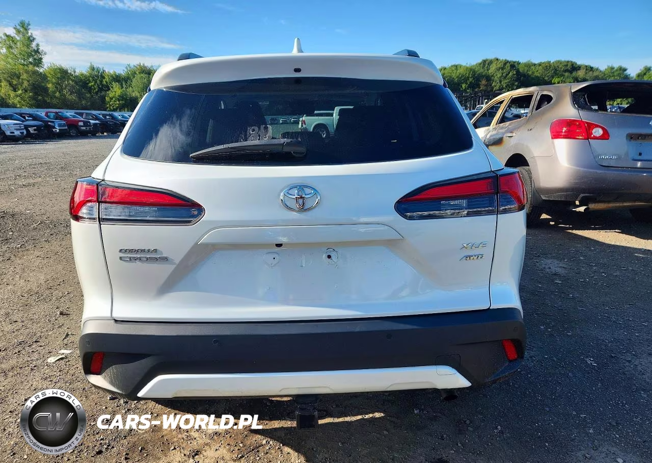 2023 Toyota Corolla Cross Xle VIN:7MUDAABG6PV066869 - 6