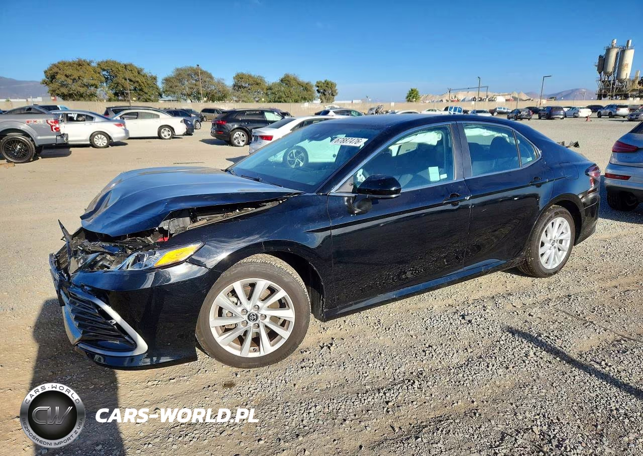 2023 Toyota Camry Le