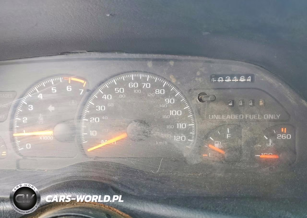 1996 Chevrolet Camaro Base VIN:2G1FP32K8T2134806 - 9