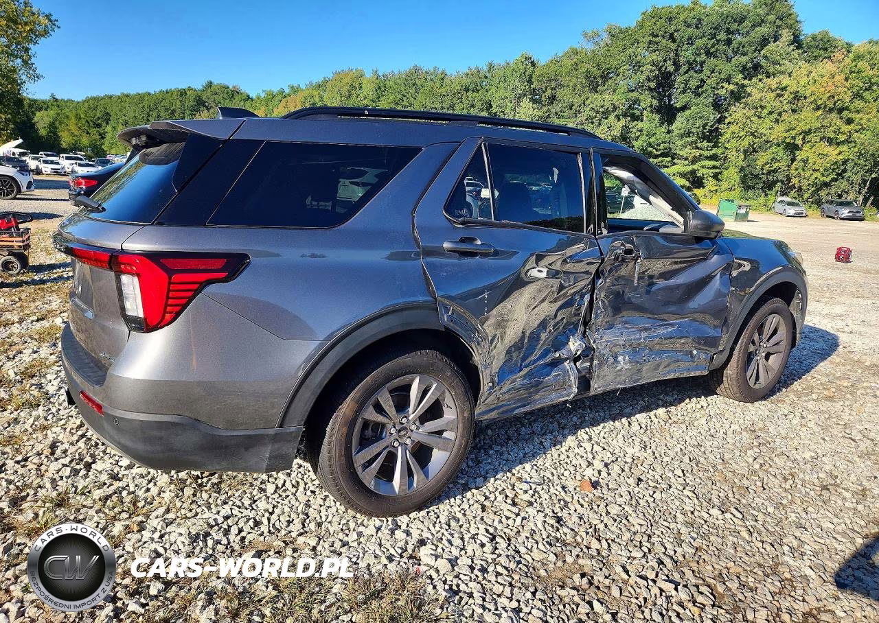 2025 Ford Explorer Active VIN:1FMUK8DH0SGA01293 - 3