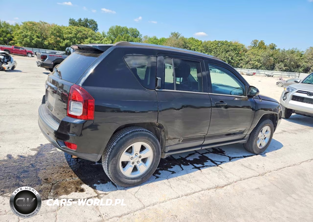 2014 Jeep Compass Sport VIN:1C4NJCBA8ED882044 - 3