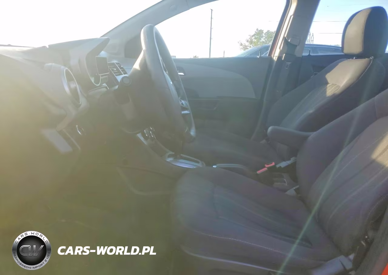 2013 Chevrolet Sonic Lt VIN:1G1JC5SH8D4142681 - 7