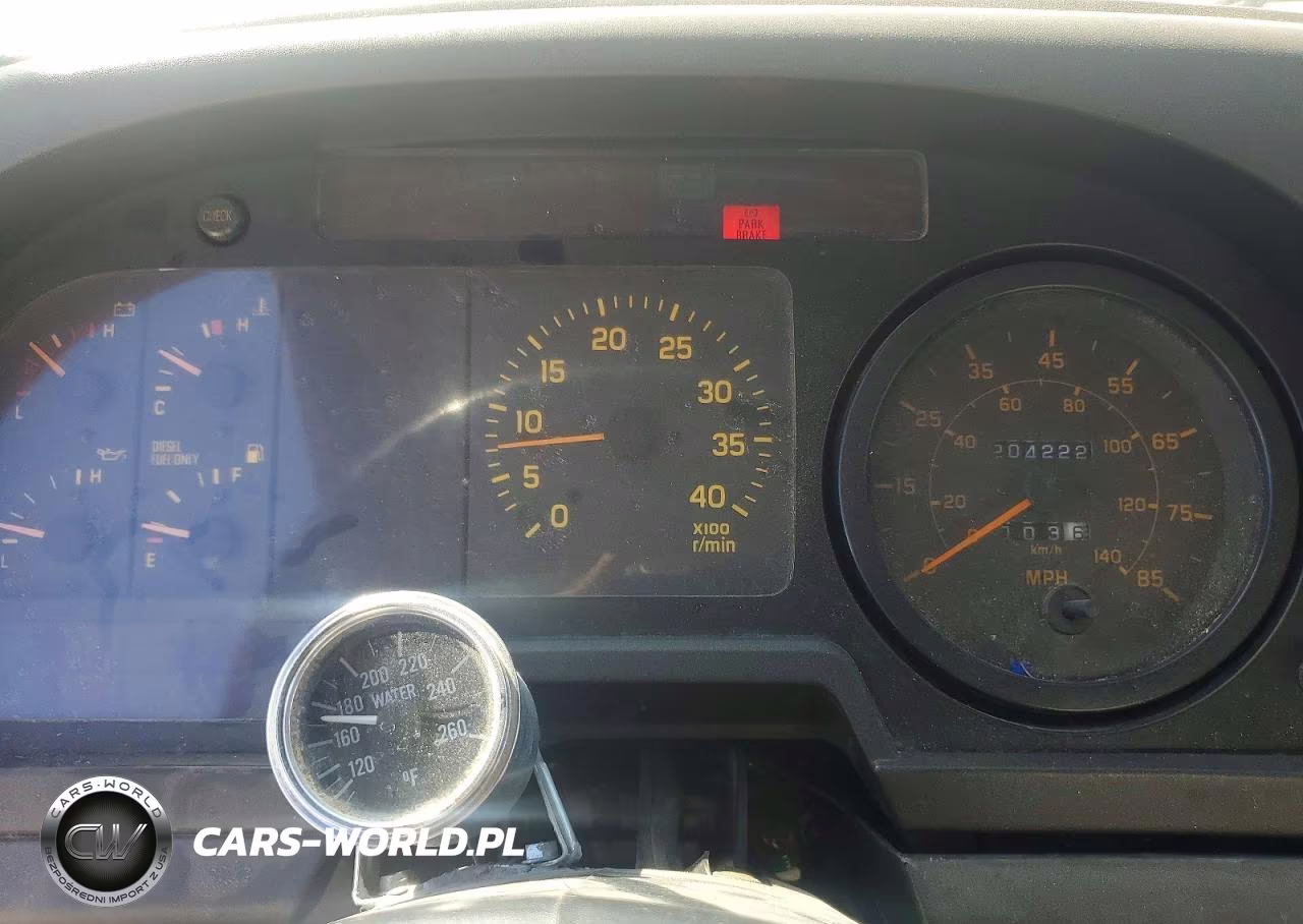 2000 Isuzu Ftr VIN:4GTJ7C132YJ700620 - 9