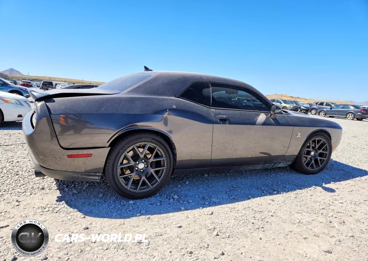 2016 Dodge Challenger R-T Scat Pack VIN:2C3CDZFJ5GH345220 - 3
