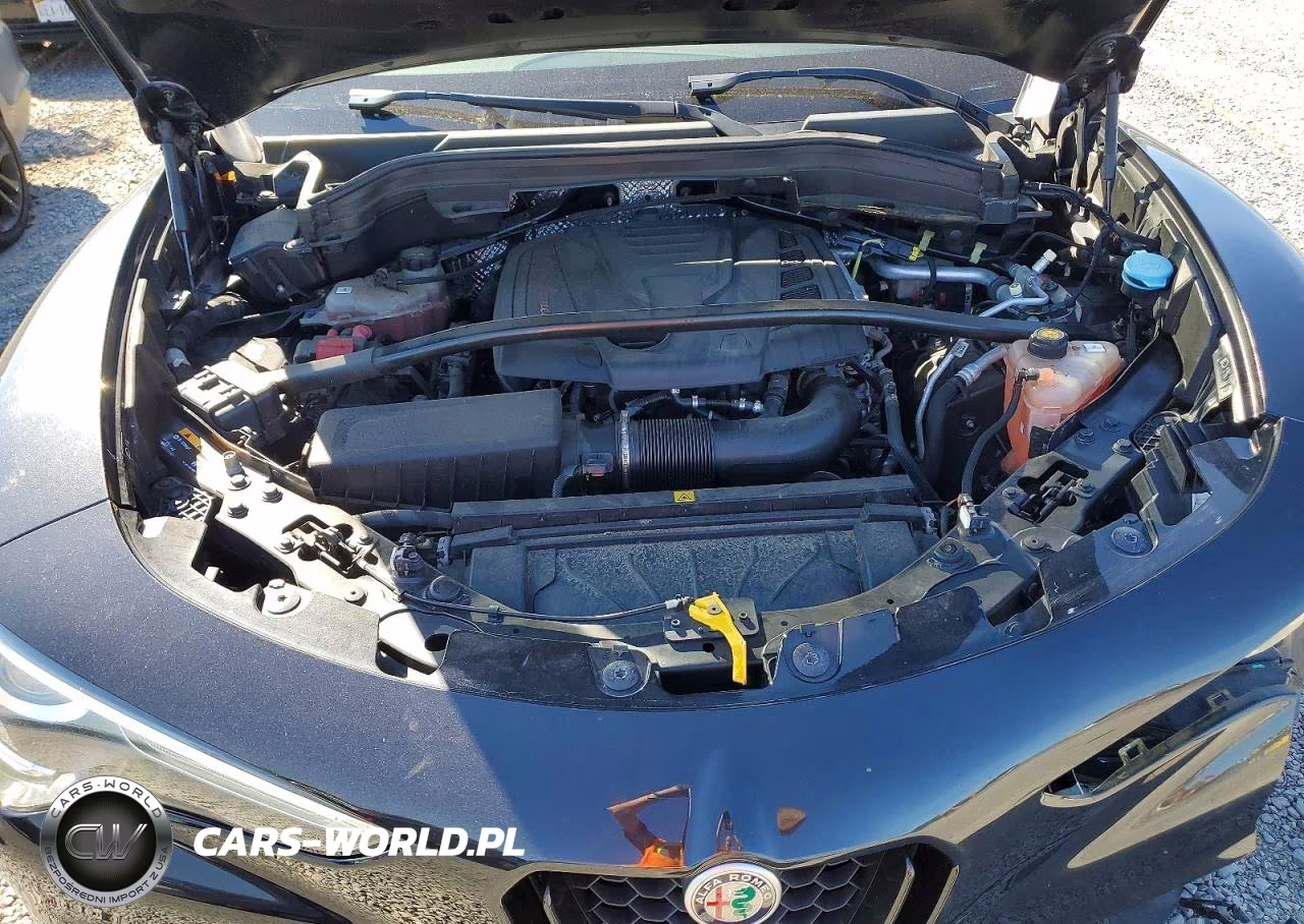 2020 Alfa Romeo Stelvio Ti VIN:ZASPAKBN1L7C76075 - 12