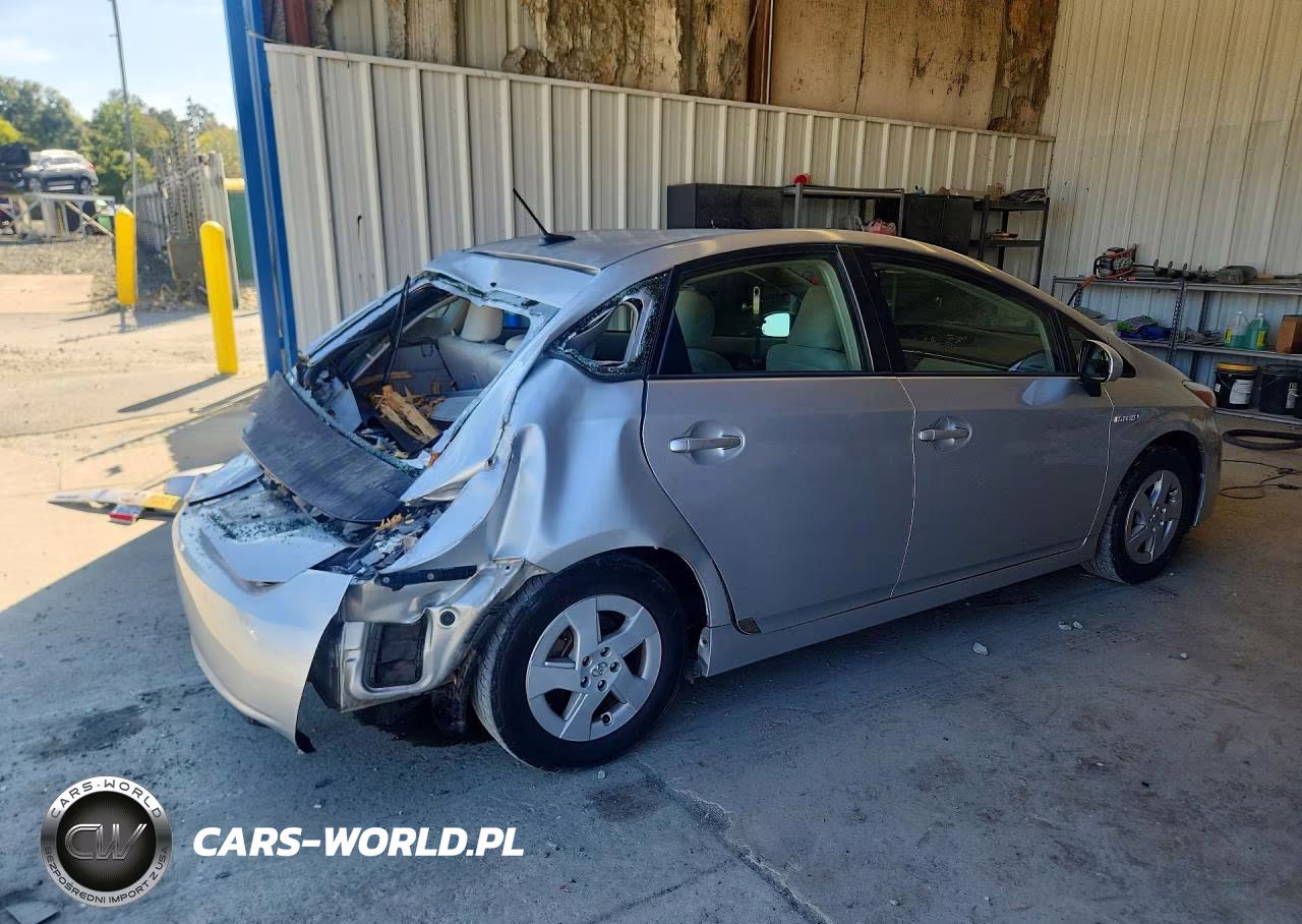 2011 Toyota Prius Two VIN:JTDKN3DU7B1472623 - 3