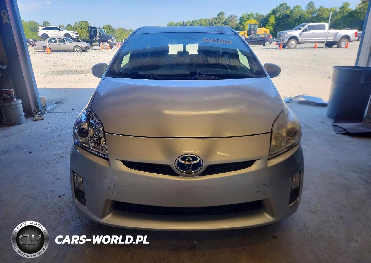 2011 Toyota Prius Two VIN:JTDKN3DU7B1472623 - 5