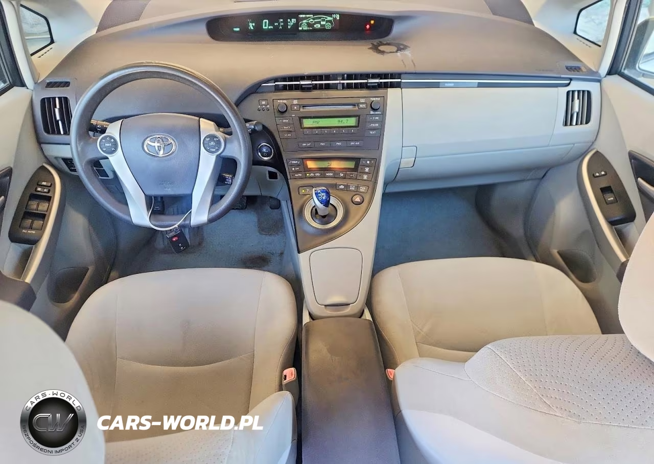 2011 Toyota Prius Two VIN:JTDKN3DU7B1472623 - 8