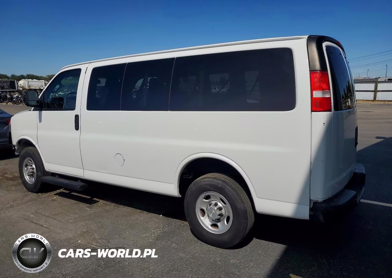 2022 Chevrolet Express Passenger Rwd 2500 Regular Wheelbase Ls VIN:1GAWGEFP3N1179670 - 2