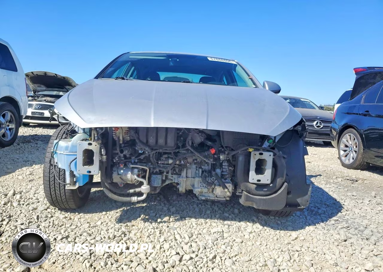 2020 Hyundai Elantra Sel VIN:KMHD84LF9LU018720 - 5