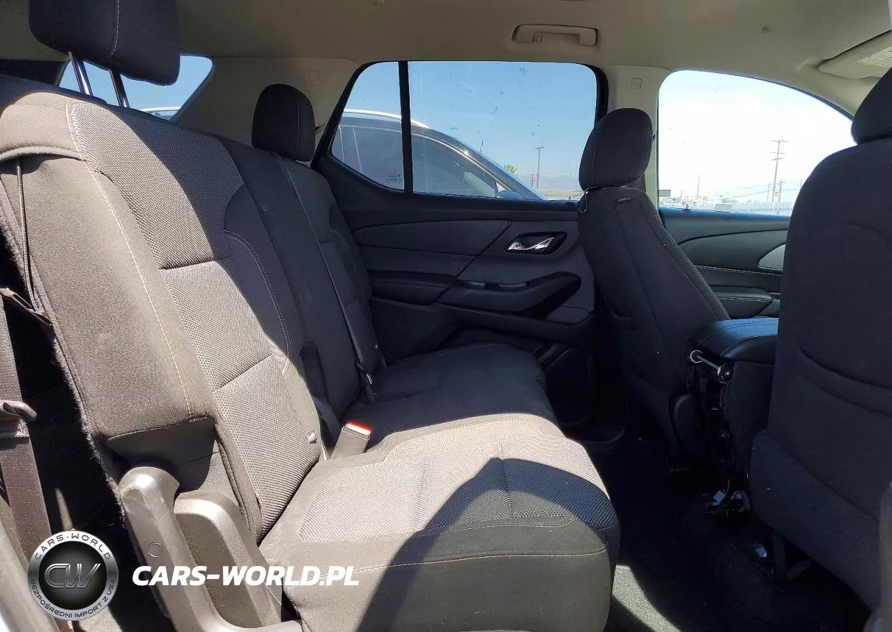 2019 Chevrolet Traverse Ls VIN:1GNERFKW2KJ240249 - 11