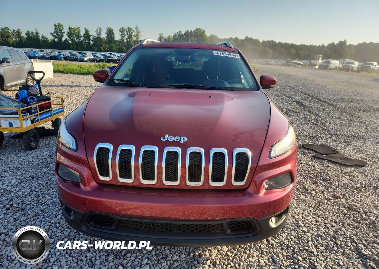 2015 Jeep Cherokee Latitude VIN:1C4PJLCS7FW553521 - 5