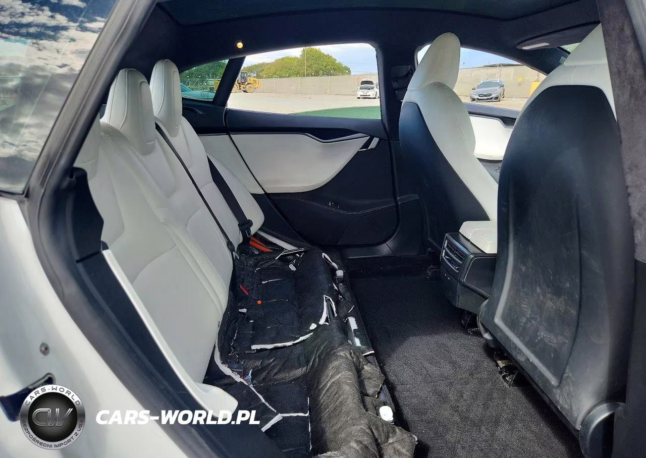 2020 Tesla Model S VIN:5YJSA1E48LF415841 - 10