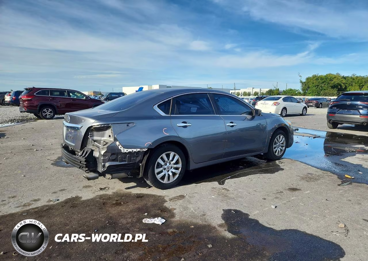 2015 Nissan Altima 2.5 S VIN:1N4AL3AP1FC257951 - 3
