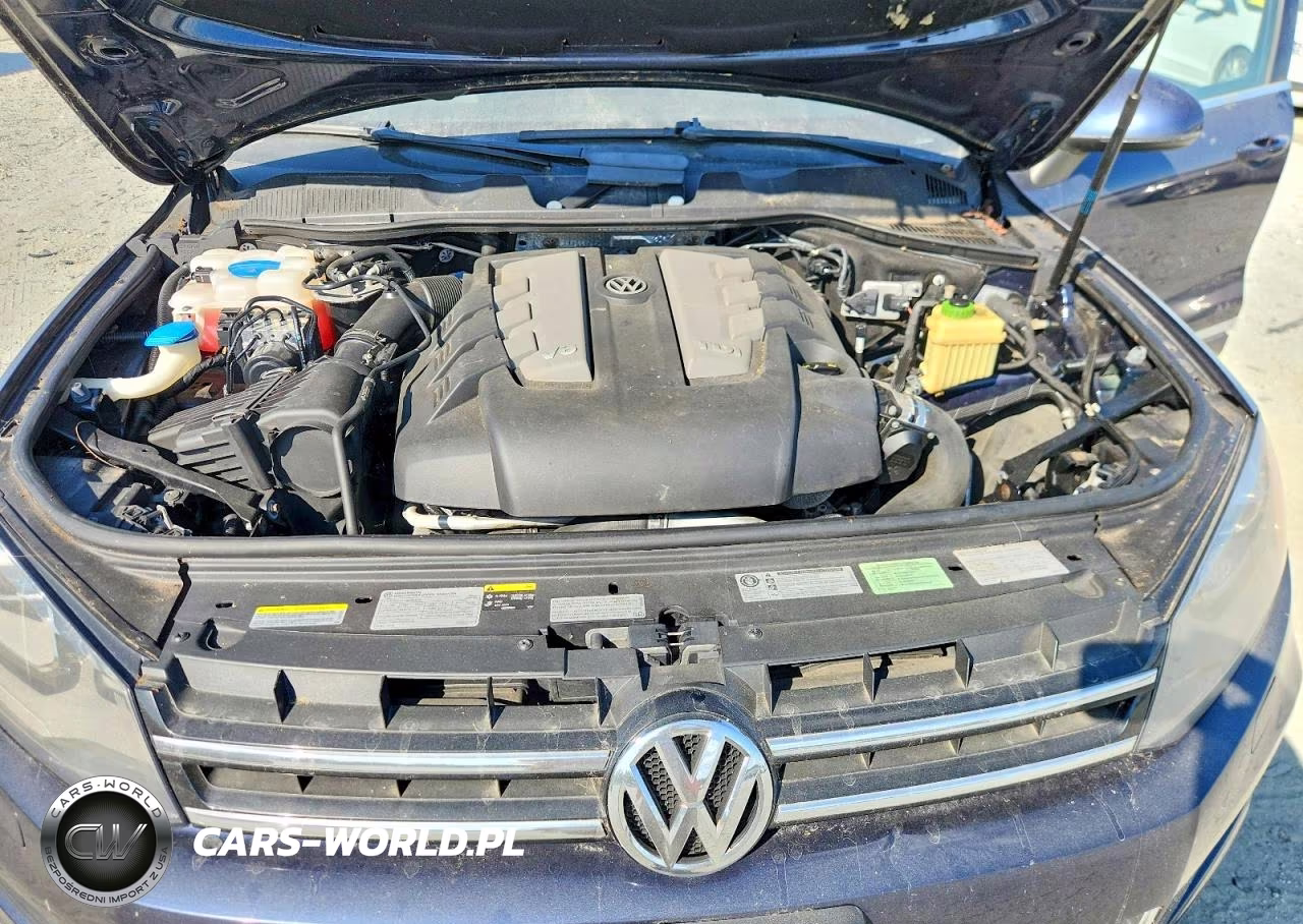 2014 Volkswagen Touareg V6 Tdi VIN:WVGEP9BP1ED014940 - 12