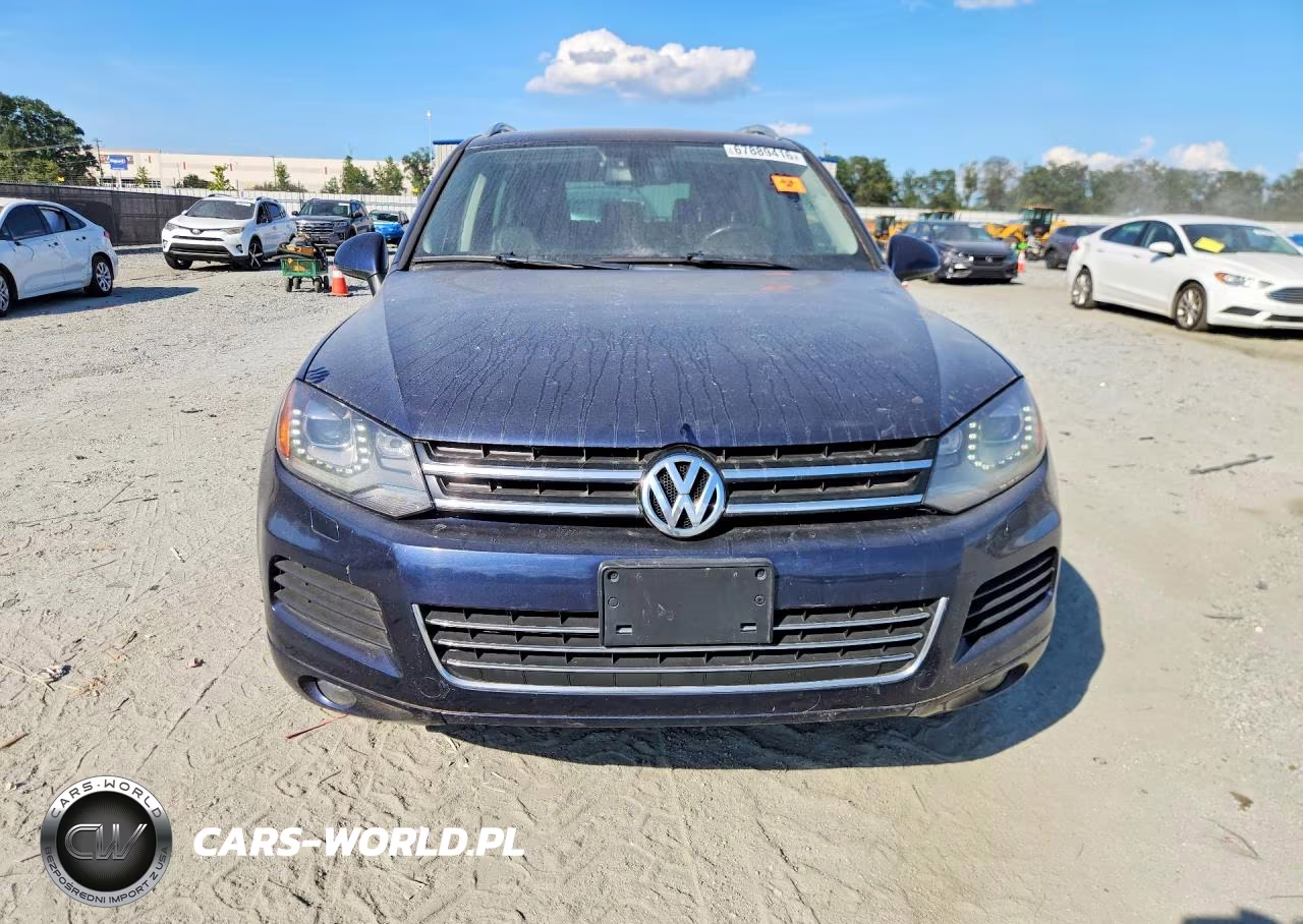 2014 Volkswagen Touareg V6 Tdi VIN:WVGEP9BP1ED014940 - 5