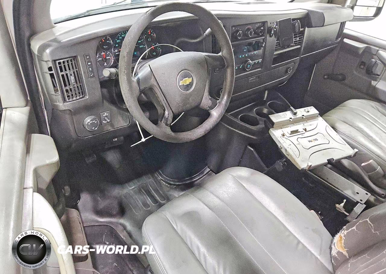 2012 Chevrolet Express G1500 VIN:1GCSGAFX7C1144125 - 8