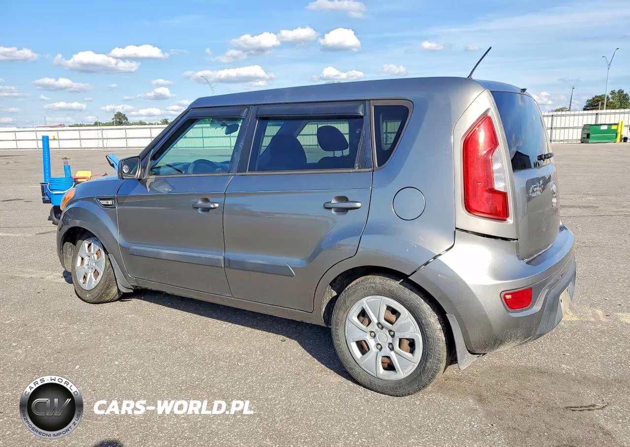 2013 Kia Soul Base VIN:KNDJT2A54D7564457 - 2