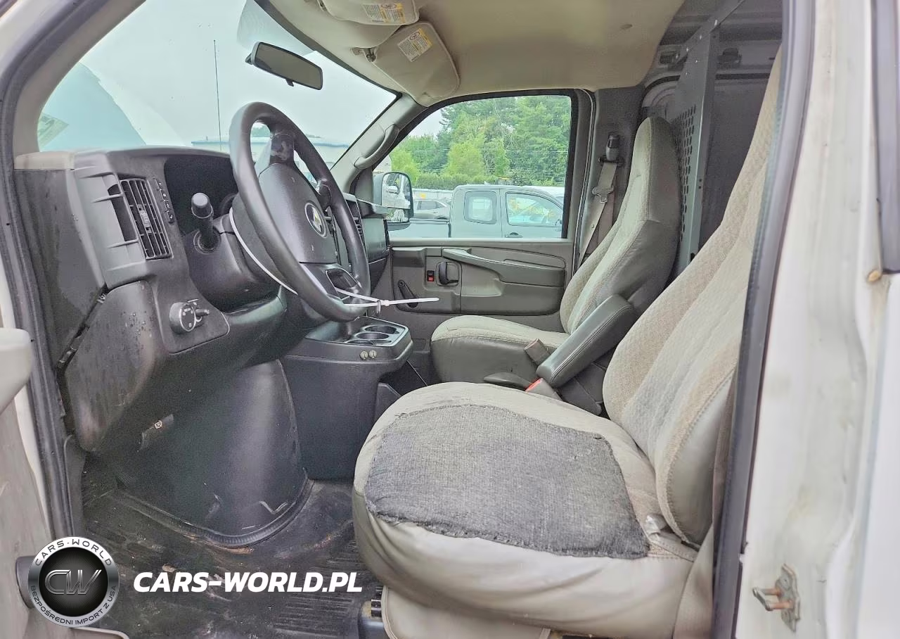 2008 Chevrolet Express G2500 VIN:1GCGG25C681126720 - 7