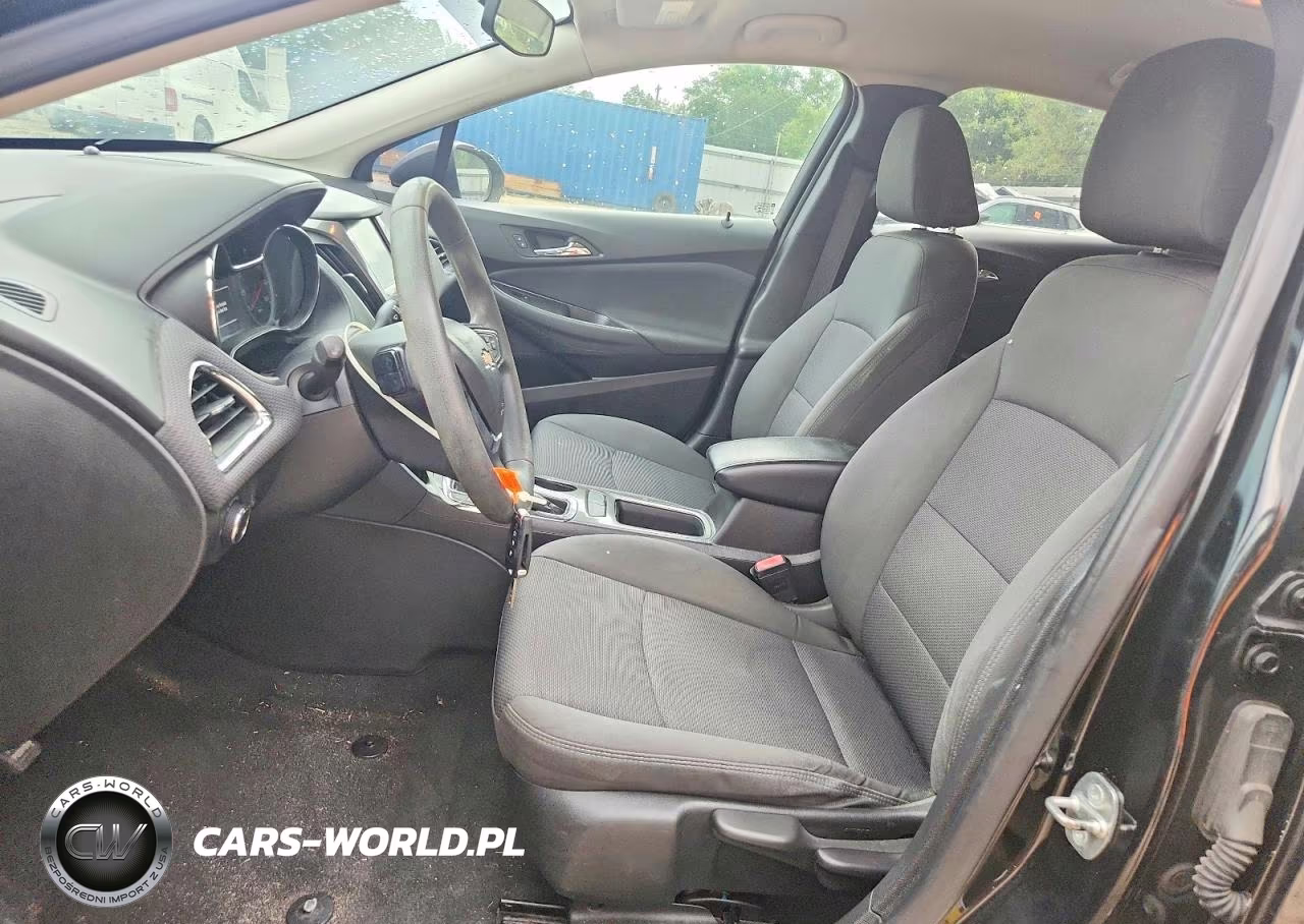 2018 Chevrolet Cruze Lt VIN:1G1BE5SM8J7235285 - 7