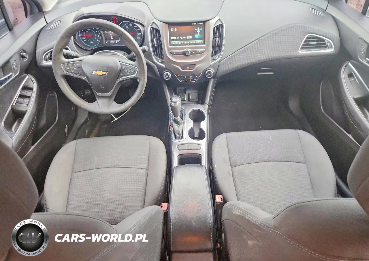 2018 Chevrolet Cruze Lt VIN:1G1BE5SM8J7235285 - 8