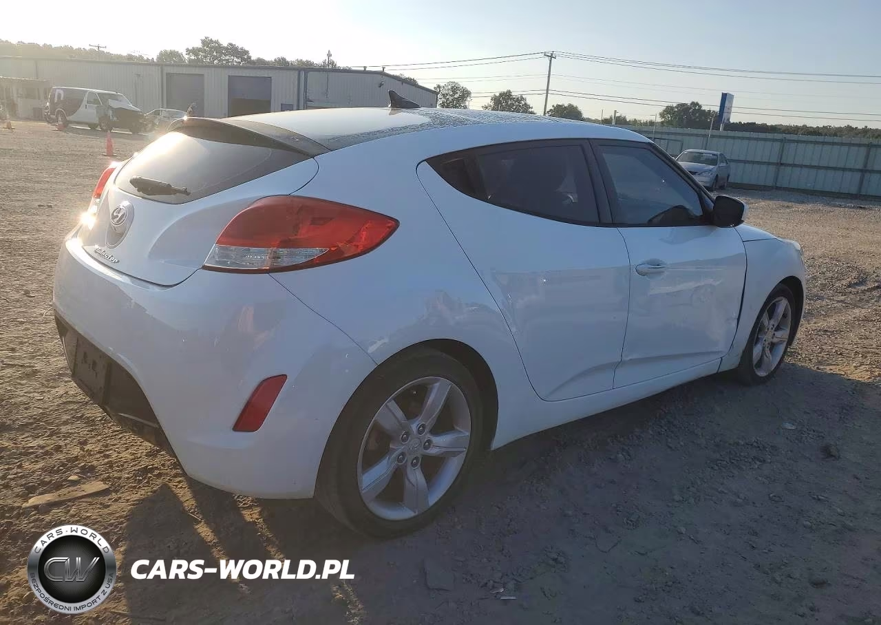 2014 Hyundai Veloster Base VIN:KMHTC6AD0EU198597 - 3