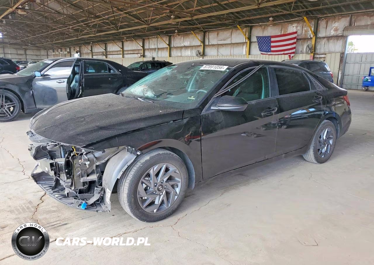 2024 Hyundai Elantra Sel