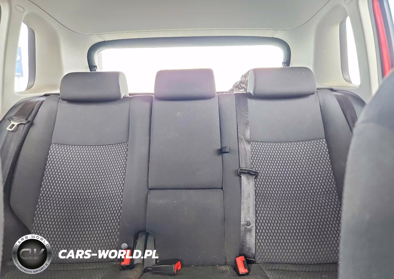 2011 Volkswagen Tiguan S VIN:WVGAV7AX8BW001533 - 10