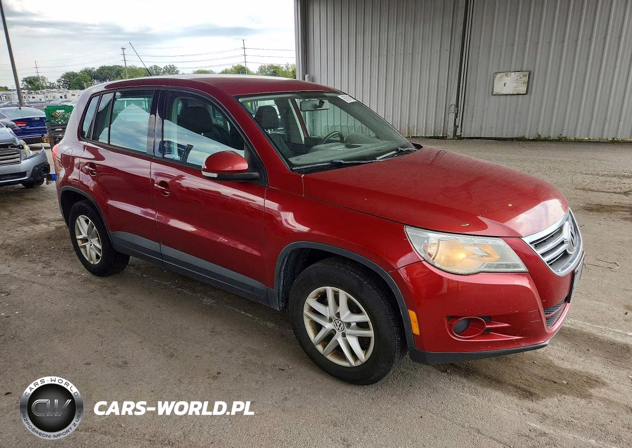 2011 Volkswagen Tiguan S VIN:WVGAV7AX8BW001533 - 4