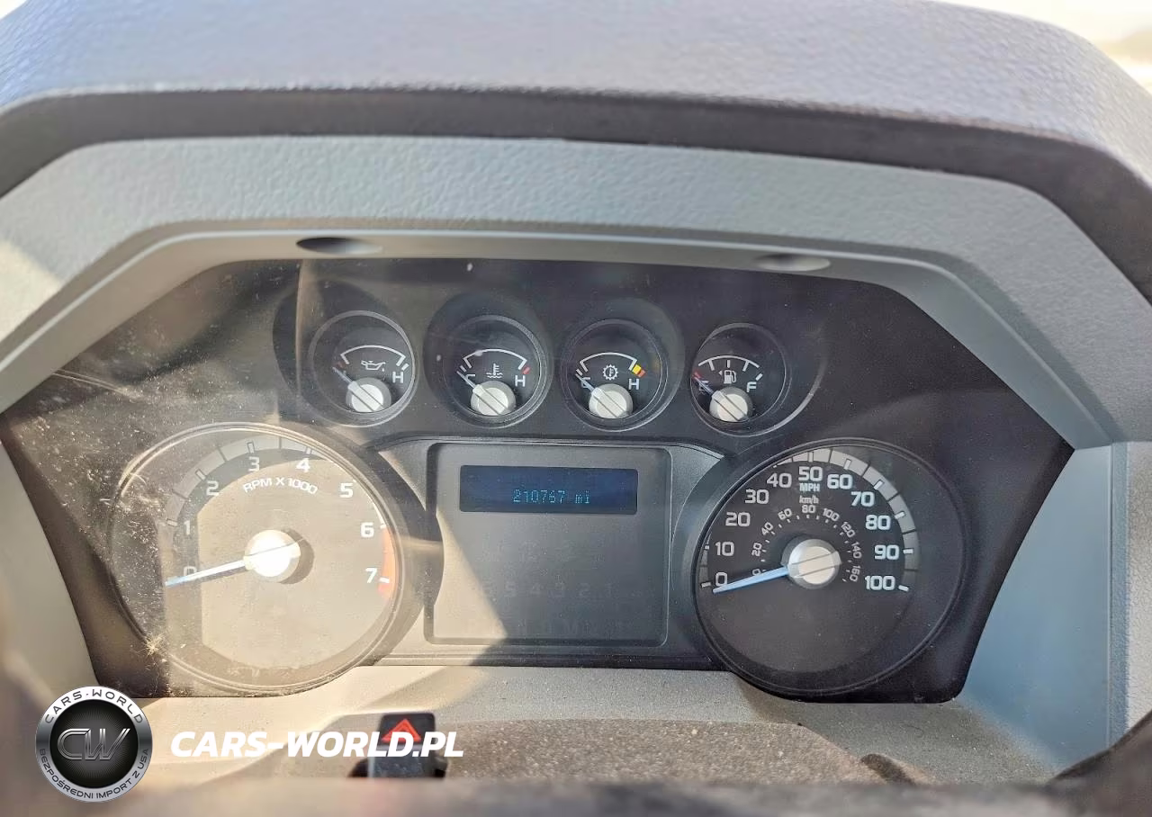 2012 Ford F250 Super Duty VIN:1FTBF2B63CEA63976 - 9