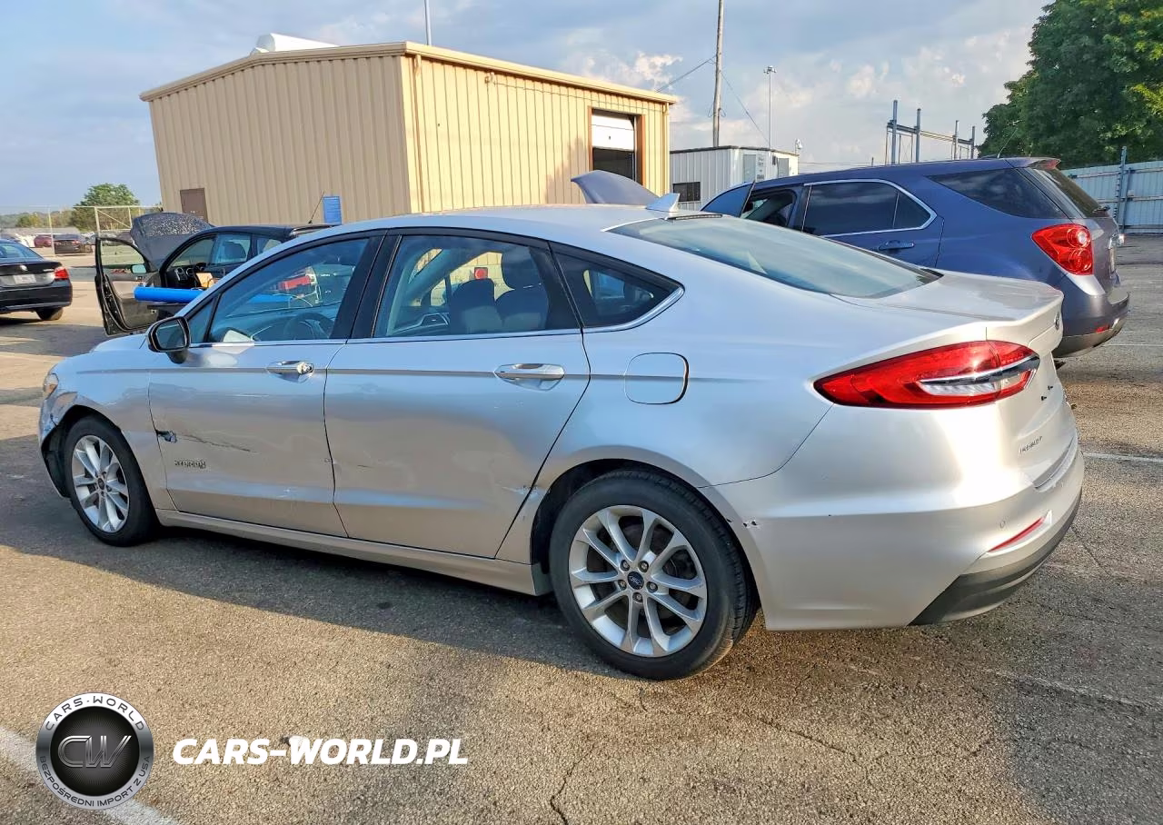 2019 Ford Fusion Se VIN:3FA6P0LUXKR119736 - 2