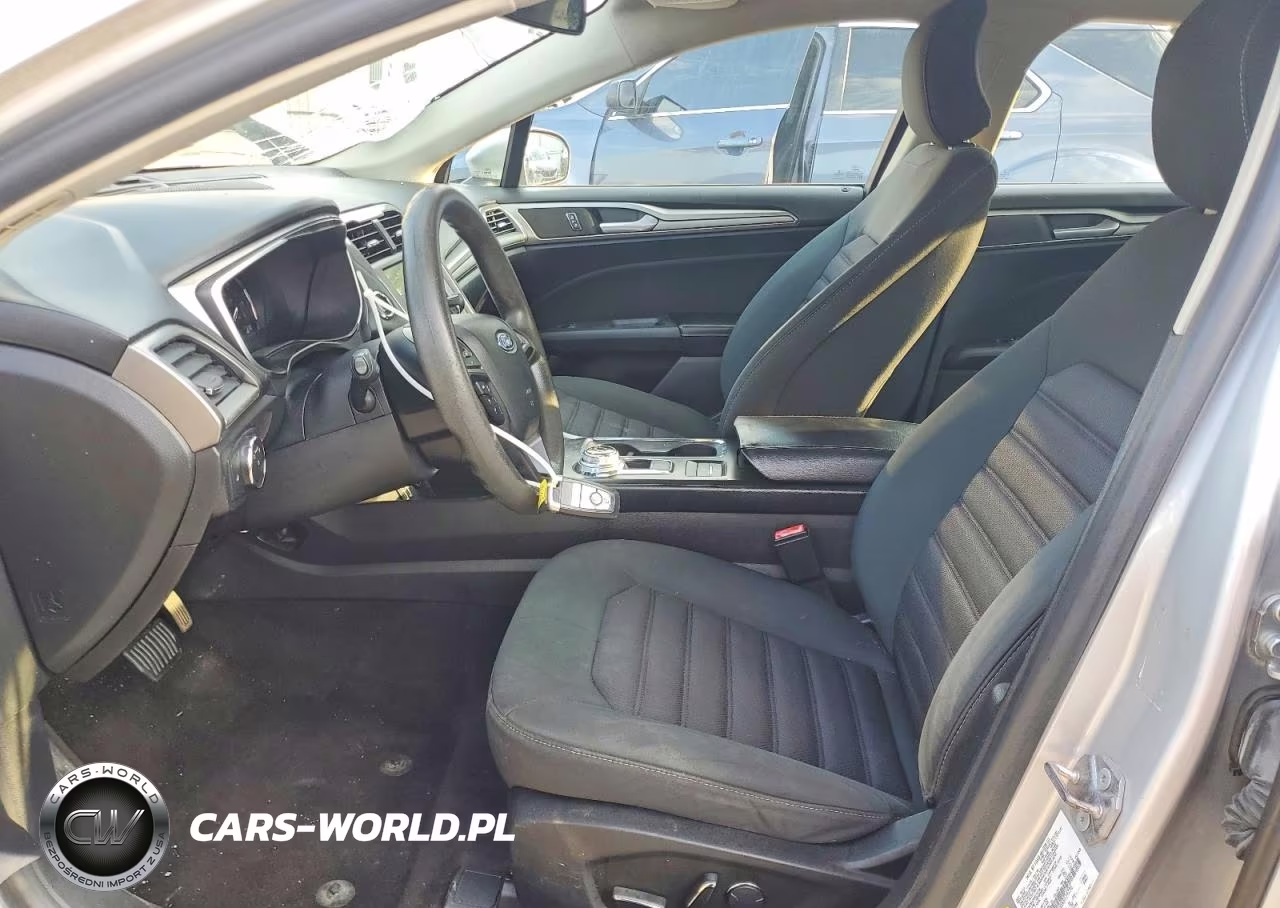 2019 Ford Fusion Se VIN:3FA6P0LUXKR119736 - 7