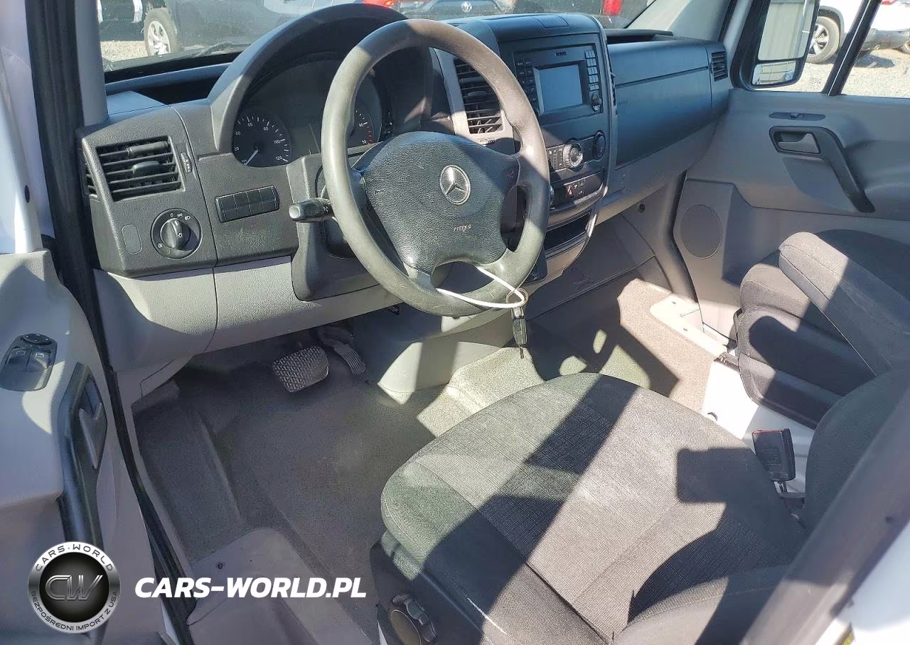 2018 Mercedes-Benz Sprinter 2500 Delivery Van VIN:WD3PE7CD5JP613712 - 8